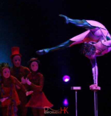 Professional handbalancing performance in Hong Kong at an annual dinner