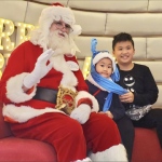 santa with kids at an event in hk 2019 decemeber