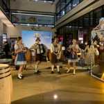 Central market 2023 duo German band for Oktoberfest with 2 beer girls