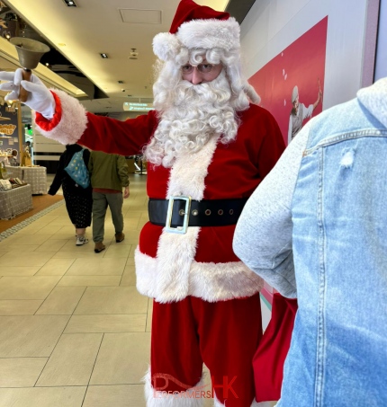 Hotel promotion in TST mira mall, Hong Kong with Santa Sean 